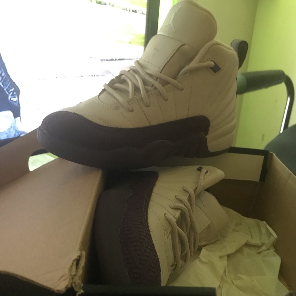 Kid’s Jordan retro 12 for girls